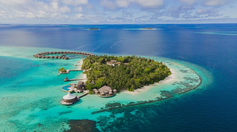 Baros Maldives — intimate island with overwater villas