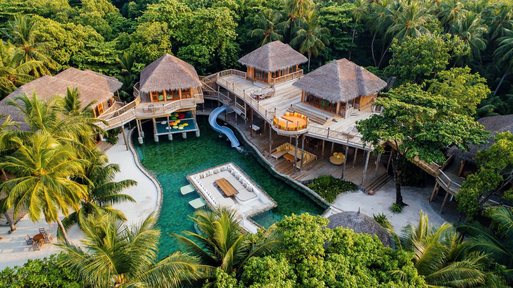 Soneva Fushi — treehouse villa, Baa Atoll